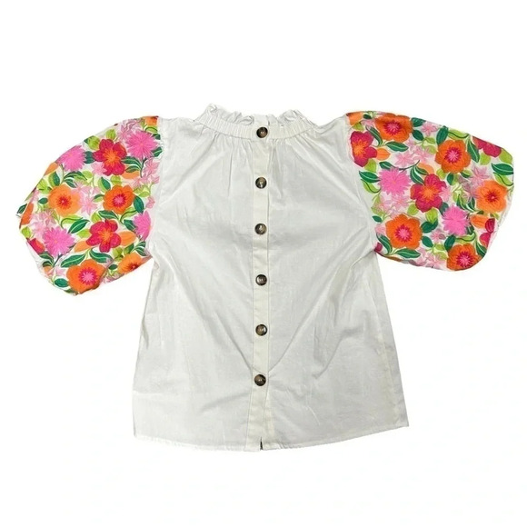 NWT THML Puff Sleeve Embroidery Womens Small White Top Buttons down the back - Picture 2 of 9